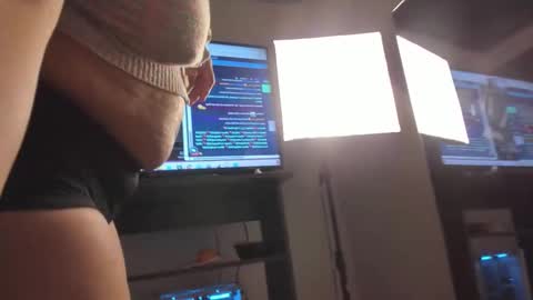 Snapshot of bibiana_js_ chatting on 11/11/25, 12:05 bibiana_js_ online show from 11/11/25, 12:05