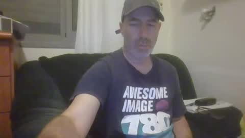 Snapshot of bibo_8_8 chatting on 10/27/25, 07:29 bibo_8_8 online show from 10/27/25, 07:29