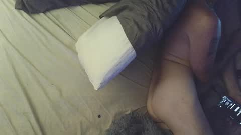 Snapshot of bicoupleanythingjustask chatting on 10/19/25, 11:38 Pansexual D online show from 10/19/25, 11:38