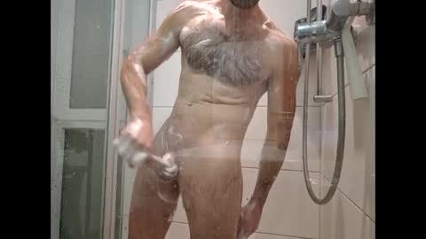 Snapshot of big_cock_fuckvon chatting on 12/04/24, 04:38 Tim online show from 12/04/24, 04:38