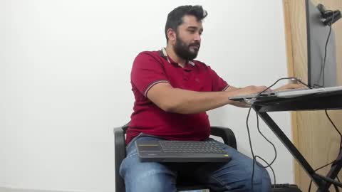 Snapshot of big_dad69 chatting on 10/14/25, 05:25 Tommy online show from 10/14/25, 05:25