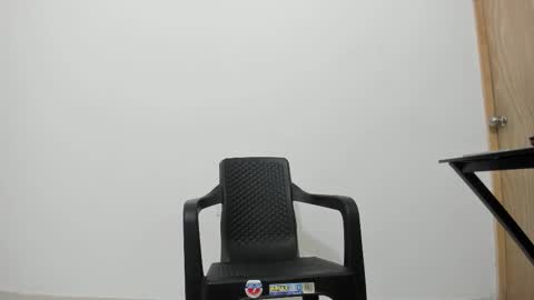 Snapshot of big_dad69 chatting on 10/23/25, 02:22 Tommy online show from 10/23/25, 02:22