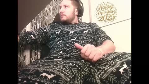 Snapshot of big_sele chatting on 01/03/25, 04:00 bigbroly88 online show from 01/03/25, 04:00