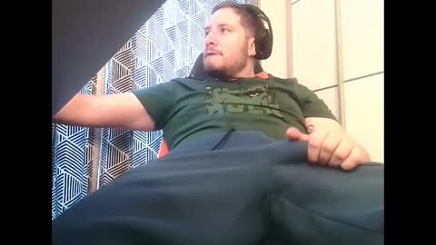 Snapshot of big_sele chatting on 03/01/25, 03:49 bigbroly88 online show from 03/01/25, 03:49