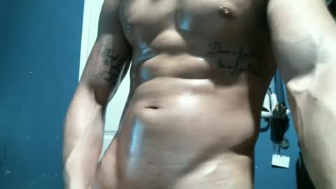 Snapshot of bigarod69 chatting on 02/03/25, 03:31 BigArod69 online show from 02/03/25, 03:31