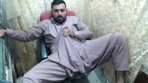 arab bbc online show from 11/17/25, 04:40