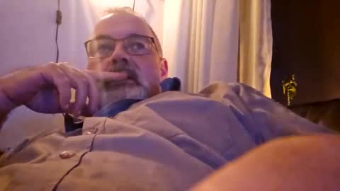 Snapshot of bigbibear88 chatting on 01/09/25, 09:37 bigbibear88 online show from 01/09/25, 09:37