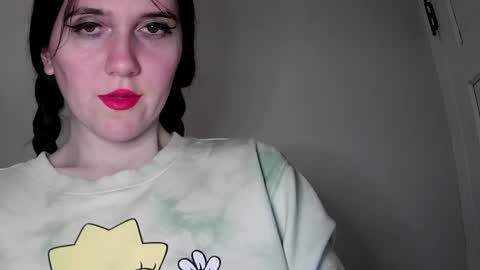Isabella online show from 01/22/25, 12:59