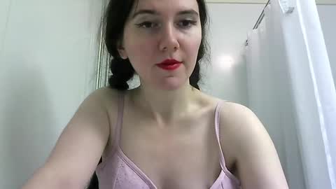 Isabella online show from 09/23/25, 07:50