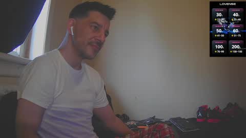 Jon - Im Straight online show from 10/15/25, 06:19