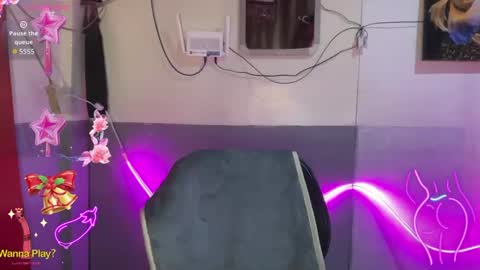 queen amanda online show from 12/13/24, 01:33