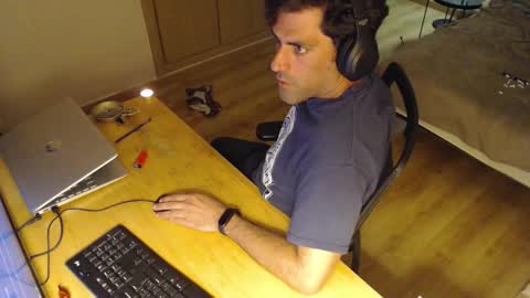 Snapshot of bigcokk34 chatting on 10/28/25, 11:18 bigcokk34 online show from 10/28/25, 11:18