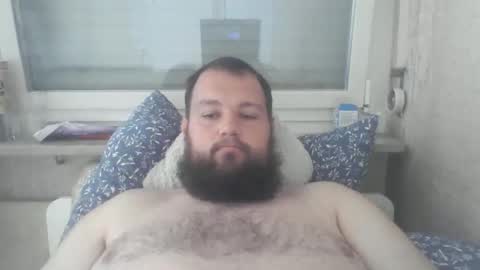 Snapshot of bigdamo95 chatting on 10/29/25, 07:43 bigdamo95 online show from 10/29/25, 07:43