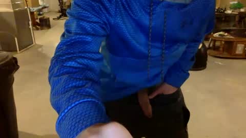 Snapshot of bigdickshowoff9877 chatting on 02/17/25, 05:58 Bigdickshowoff9877 online show from 02/17/25, 05:58