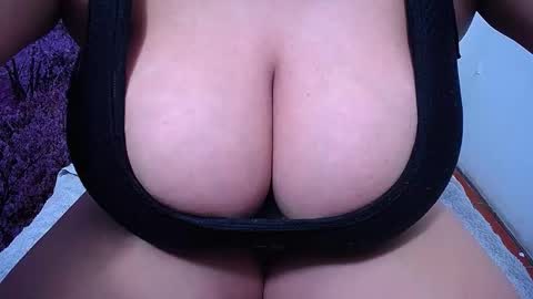  Sunny   online show from 10/13/25, 09:37