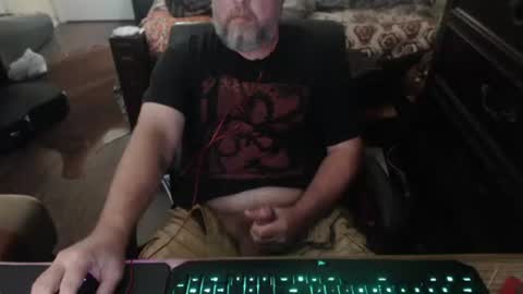 Snapshot of bighugmugg chatting on 11/22/25, 06:40 bighugmugg online show from 11/22/25, 06:40