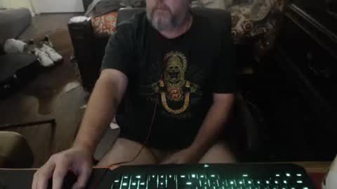 Snapshot of bighugmugg chatting on 11/30/25, 05:50 bighugmugg online show from 11/30/25, 05:50