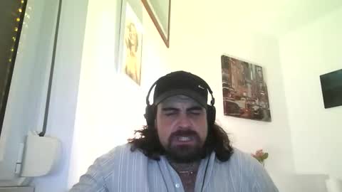 Snapshot of bigjohnofthewood chatting on 10/11/25, 04:12 BigJohnOfTheWoods online show from 10/11/25, 04:12