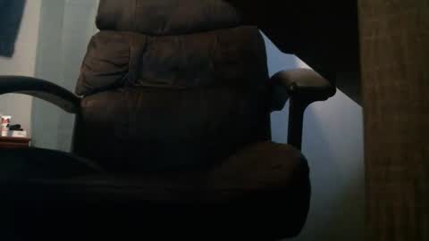 Snapshot of bigjugfucker88 chatting on 11/11/25, 10:43 bigjugfucker88 online show from 11/11/25, 10:43