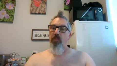 Bignhard696 online show from 10/06/25, 05:21