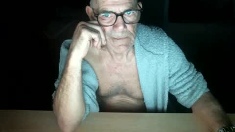 Snapshot of bigomale63 chatting on 02/24/25, 06:16 Anton online show from 02/24/25, 06:16