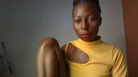 Snapshot of bigpussy_girl chatting on 01/05/25, 01:56 abi online show from 01/05/25, 01:56