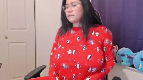 Snapshot of bigt3ti chatting on 12/24/24, 01:39 Nubia online show from 12/24/24, 01:39
