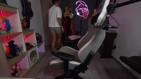 bigxboy96 online show from 10/06/25, 07:11