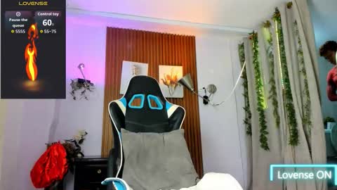 bigxxo online show from 10/28/25, 02:04