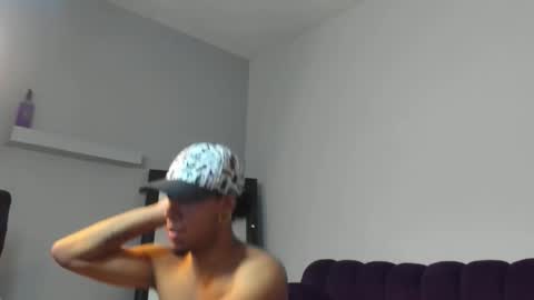 Snapshot of bikerseb chatting on 10/16/25, 02:07 Sebas online show from 10/16/25, 02:07