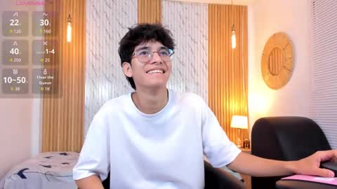 Snapshot of billie_jr chatting on 10/10/25, 04:44 Billie online show from 10/10/25, 04:44