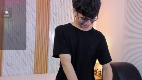 Snapshot of billie_jr chatting on 11/08/25, 03:29 Billie online show from 11/08/25, 03:29