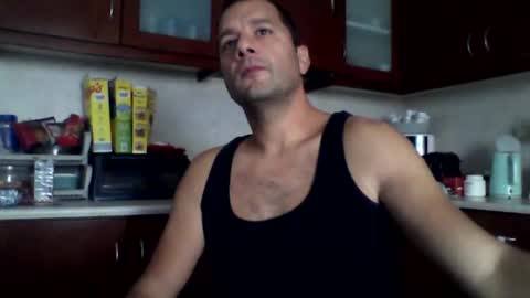 Snapshot of billos26 chatting on 09/29/25, 07:13 billys greece online show from 09/29/25, 07:13