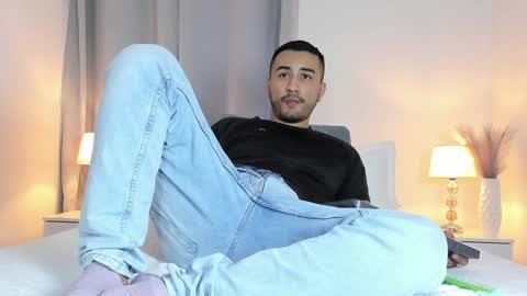 Nick Moca online show from 01/04/25, 07:55