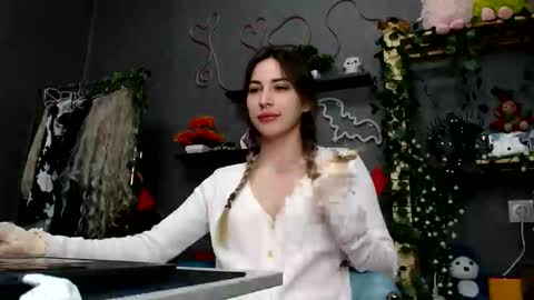 Snapshot of binalina chatting on 10/08/25, 09:40 binalina online show from 10/08/25, 09:40