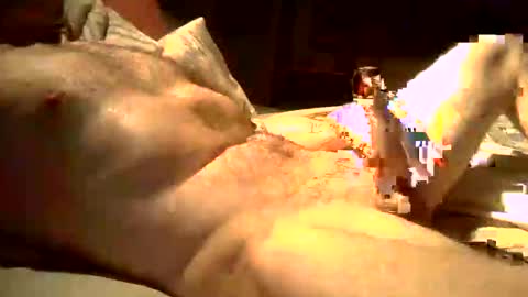 Snapshot of birdyboy795 chatting on 10/14/25, 12:33 birdyboy795 online show from 10/14/25, 12:33