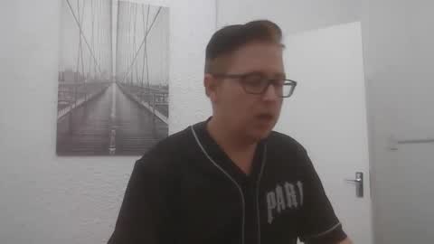 Snapshot of bisexualboy05 chatting on 11/01/25, 03:25 Bisexual boy online show from 11/01/25, 03:25