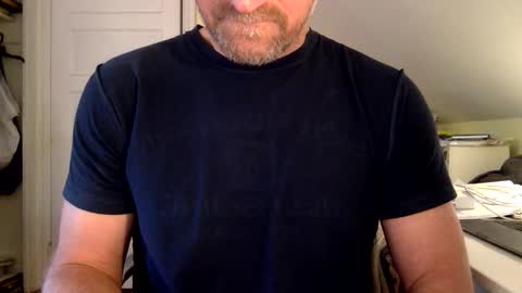 BisonBar online show from 10/23/25, 03:11