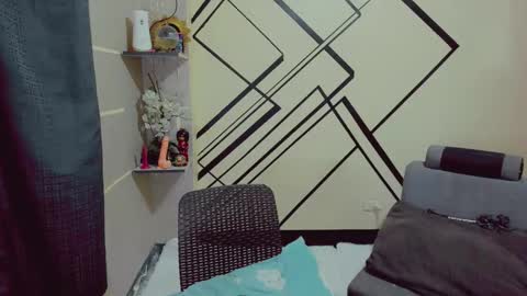 3 online show from 12/23/24, 06:16