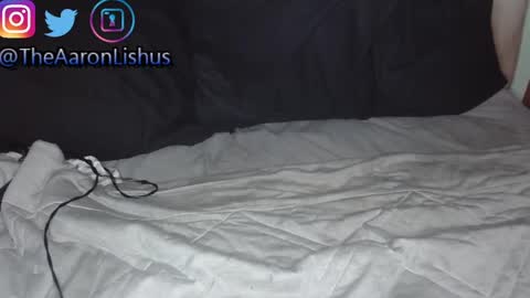 Snapshot of bizarre99 chatting on 01/09/25, 09:37 bizarre99 online show from 01/09/25, 09:37