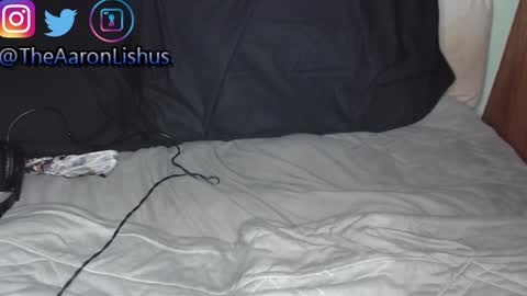 Snapshot of bizarre99 chatting on 01/10/25, 09:20 bizarre99 online show from 01/10/25, 09:20