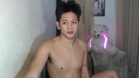 alex online show from 12/01/25, 08:47