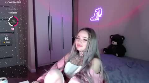 Snapshot of bklfeya chatting on 11/08/25, 07:01 bklfeya online show from 11/08/25, 07:01