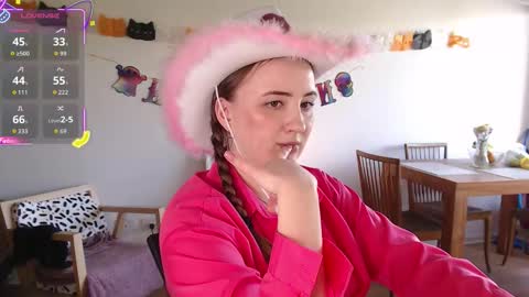 Snapshot of black_eva_ chatting on 10/31/25, 05:36 Eva online show from 10/31/25, 05:36