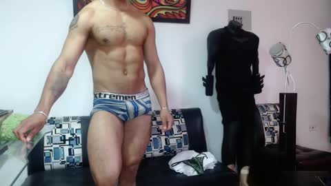 Snapshot of black_hot26 chatting on 09/23/25, 02:53 black_hot26 online show from 09/23/25, 02:53
