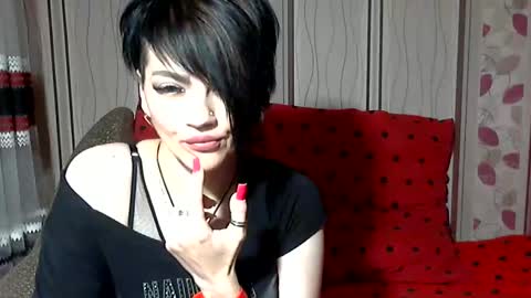 Snapshot of black_hot_01 chatting on 12/06/24, 06:26 black_hot_01 online show from 12/06/24, 06:26