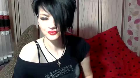 Snapshot of black_hot_01 chatting on 12/13/24, 06:10 black_hot_01 online show from 12/13/24, 06:10