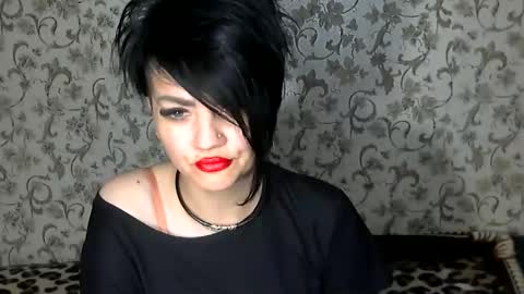 Snapshot of black_hot_01 chatting on 09/19/25, 12:02 black_hot_01 online show from 09/19/25, 12:02
