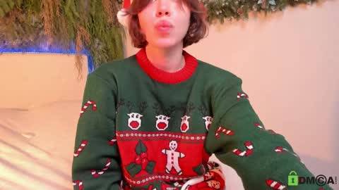 Snapshot of black_jenny chatting on 12/22/24, 07:52 Jenny online show from 12/22/24, 07:52