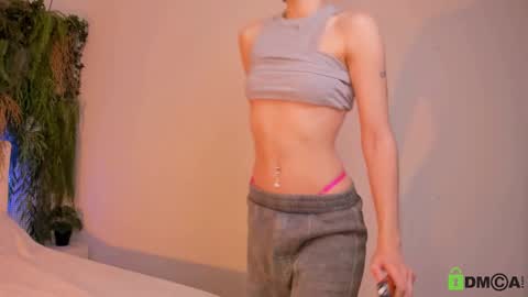 Snapshot of black_jenny chatting on 03/02/25, 03:48 Jenny online show from 03/02/25, 03:48